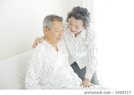 Old age care 5088517