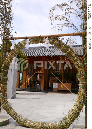 Kagurazaka of Akagi Shrine in Kagurazaka 5095328