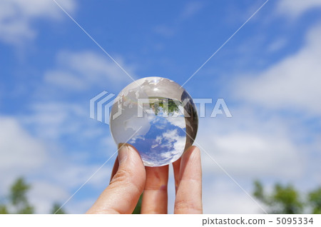 Glass Earth 5095334