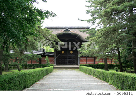 Visit the "Soshoji" which is the capital of the Soto sect and the largest power spot in Kanto 5096311