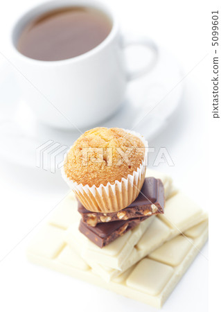 bar of chocolate,tea and muffin isolated on white bar of chocolate,tea and muffin isolated on white 5099601