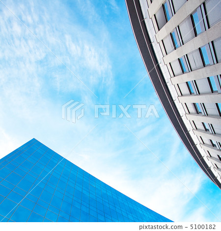 modern office building against the blue sky modern office building against the blue sky 5100182