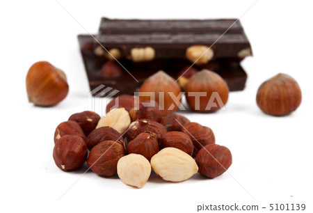 chocolate with nuts chocolate with nuts 5101139