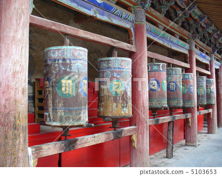 青海省西寧塔爾瑪尼汽車 5103653