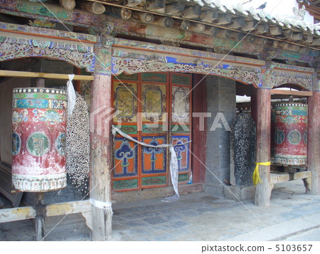 青海省西寧塔爾瑪尼汽車 5103657