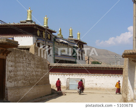 青海省通納里寺 5103678