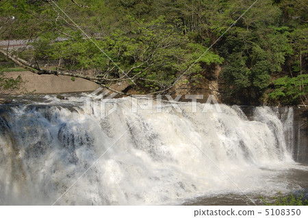 Ryumon Falls 5108350