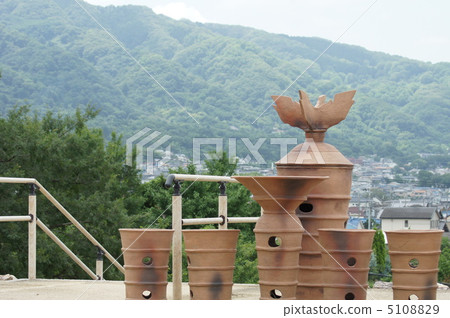 Shindaiji寺的Haniwa和Takayasan 5108829