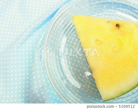 Cream watermelon 5109512