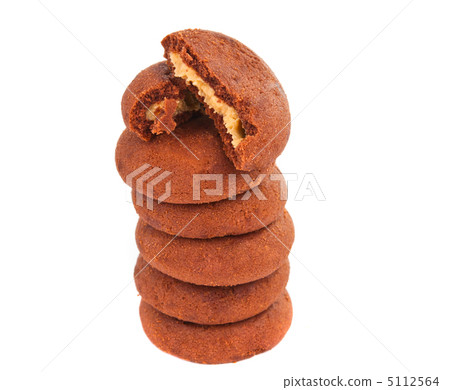 chocolate cookie with filling isolated 5112564