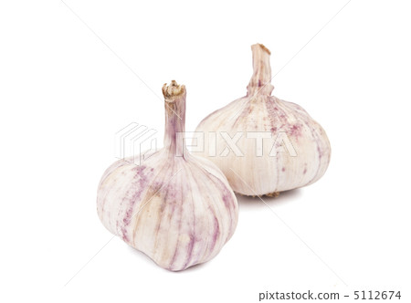 garlic isolated garlic isolated 5112674