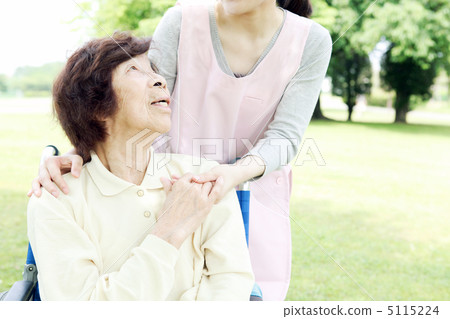 Nursing care 5115224