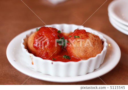 Fried rice ball and tomato sauce Fried rice ball and tomato sauce 5115545