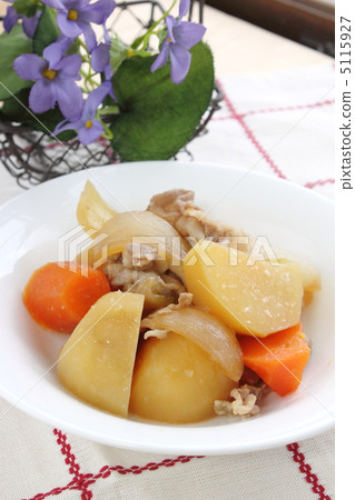 Meat and potatoes 5115927