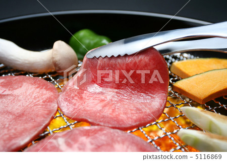  Grilled meat 5116869
