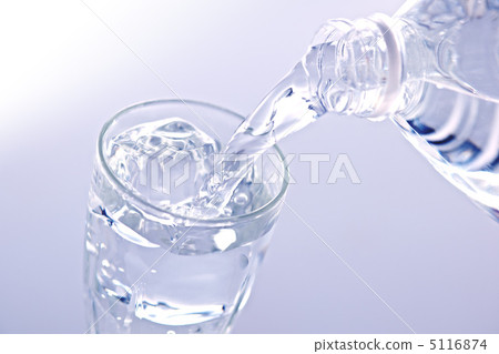 礦泉水 礦泉水 5116874