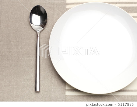 5117855