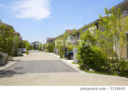 越谷市新市鎮 5118640