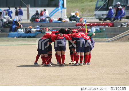 Women's football 5119265