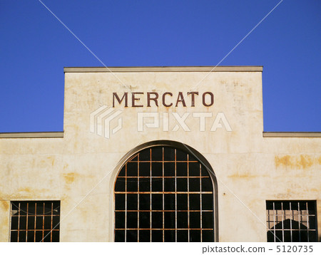 Upper part of Lucca Mercato Upper part of Lucca Mercato 5120735