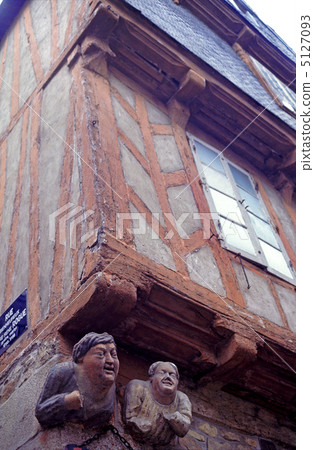 諾曼底一座古老的私人住宅 諾曼底一座古老的私人住宅 5127093