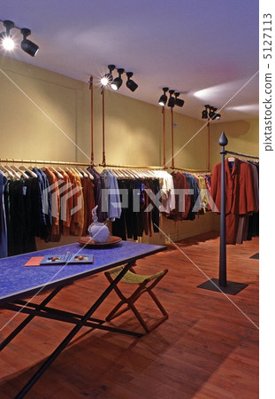 Fashion boutique in Milan 5127113