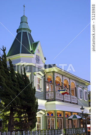 Yamate Ten Hall 5128988