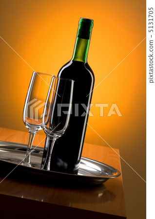 Wine against colour gradient background Wine against colour gradient background 5131705