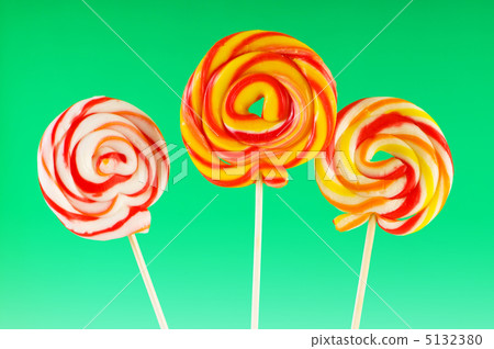 Colourful lollipop against the colourful background Colourful lollipop against the colourful background 5132380