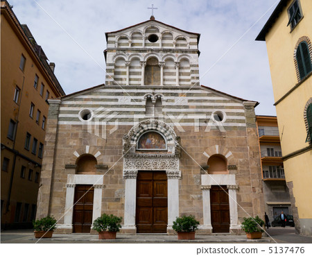 San Giusto Church 1 5137476