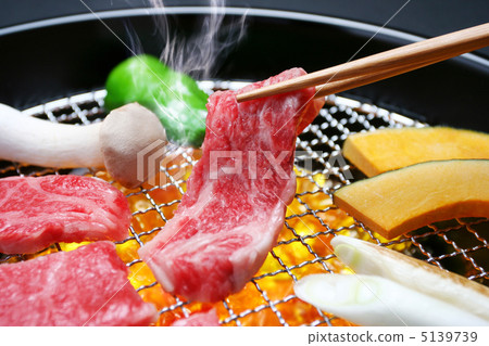  Grilled meat 5139739