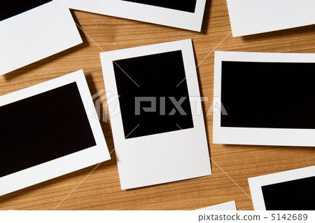 Designer concept - blank photo frames for your photos 5142689