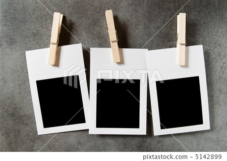 Designer concept - blank photo frames for your photos Designer concept - blank photo frames for your photos 5142899