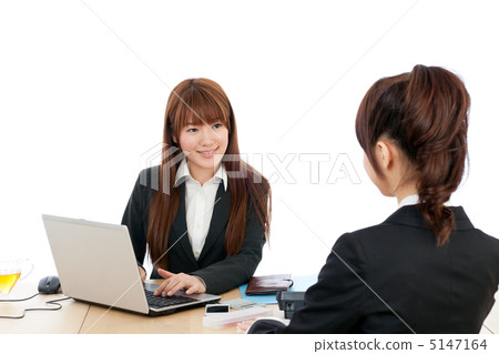 工作中的女人 工作中的女人 5147164