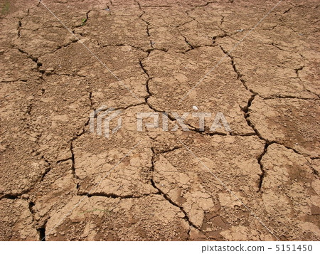 Dry earth 5151450