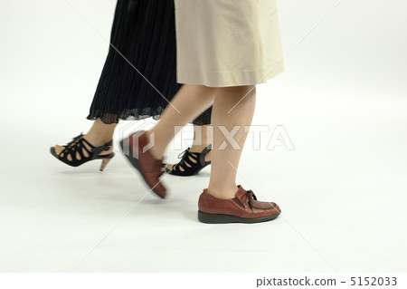 walking 5152033