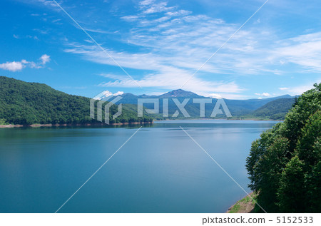 週湖和旭湖 週湖和旭湖 5152533