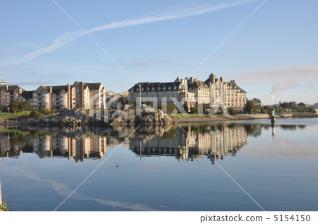 Canada · Victoria Inner Harbor 5154150