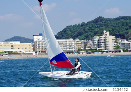 景觀與一艘遊艇 景觀與一艘遊艇 5154452