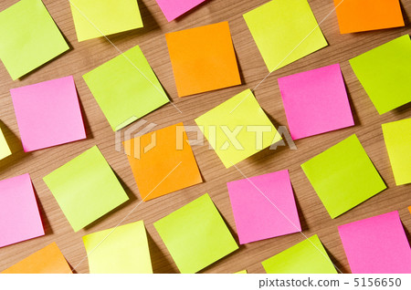 Many reminder notes on the wooden background Many reminder notes on the wooden background 5156650
