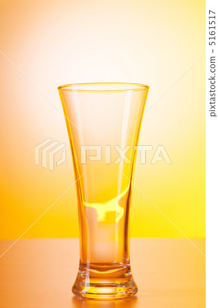 Wine glasses against gradient background Wine glasses against gradient background 5161517