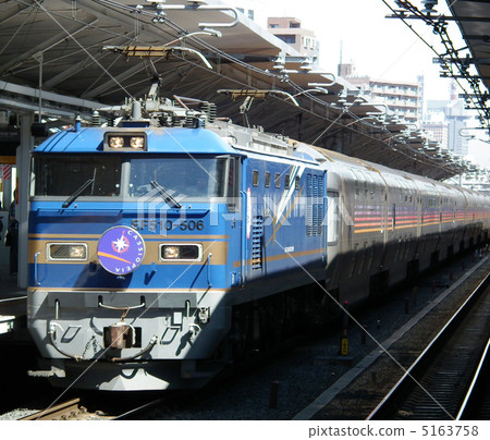 Sleeping Limited Express Cassiopeia EF 510 E26 series Urawa Station 5163758