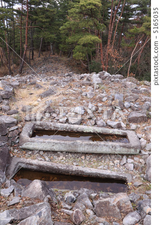 Takamatsu City, Shizuo Mountain Burial Mound Group "Stone Funatsuka Kofuguri" Embellishment Sarcophagus 5165035