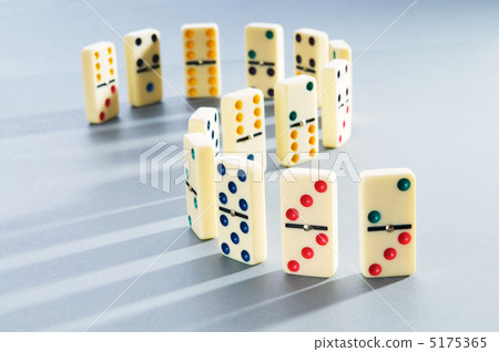 Domino effect with many pieces Domino effect with many pieces 5175365