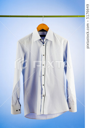 Male shirt against gradient background 5176649