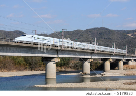 Kyushu Shinkansen 5179883
