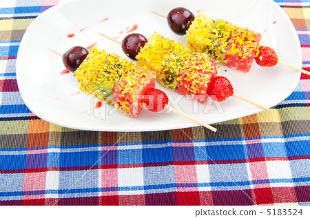 Fruit dessert in the plate 5183524