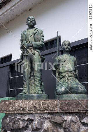 Aizuwakamatsu Statue of White Editorian of Iimoriyama 5197312
