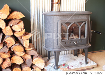 柴火爐和木材加熱設備 5199027