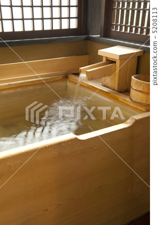 Hanging-in hanging cypress bath Hanging-in hanging cypress bath 5208113